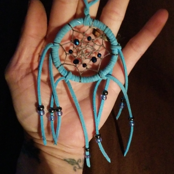 Authentic Native American leather Dream Catcher - Picture 2 of 2